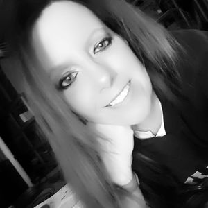 Meet your Posher, Angie